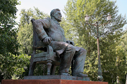 Памятник купцу Текутьеву