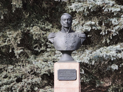 Памятник Д.С. Дохтурову