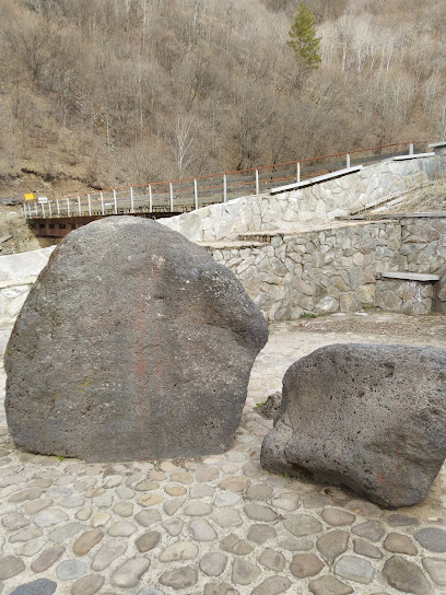 Камень Карчи Кадау-Таш
