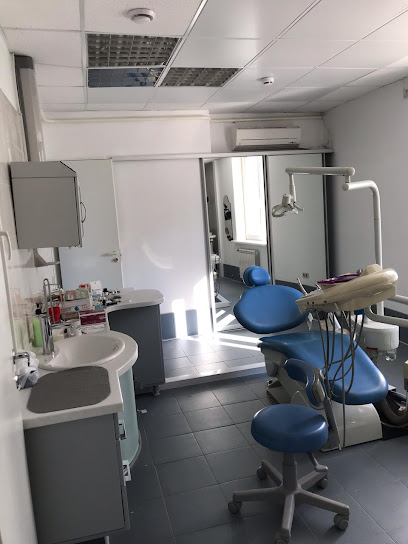 Максим, стоматологическая клиника