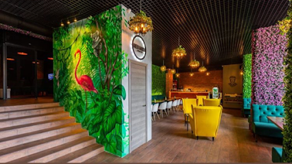 Green Garden Restaurant&Lounge