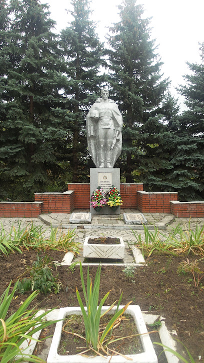 Памятник Героям мотозаводцам