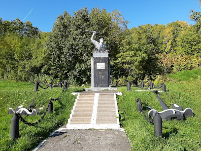 Памятник герою Советского Союза Вилкову.