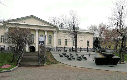 Памятник М. А. Шолохову