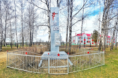 Памятник героям Великой Отечественной Войны села Эмеково.