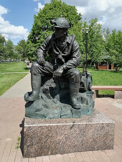 Памятник пожарным и спасателям