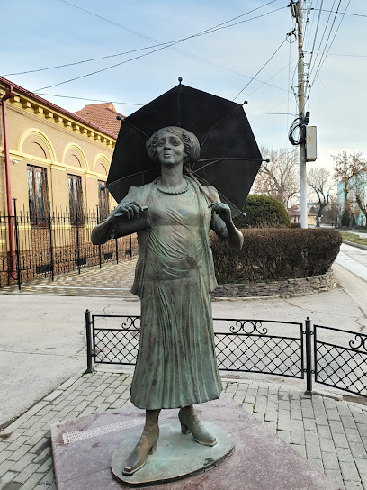 Памятник Фаине Раневской