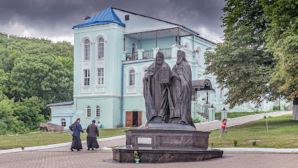 памятник по проекту «Воссоединение»