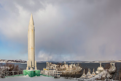 памятник ракете