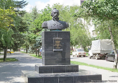 Памятник М. И. Платову