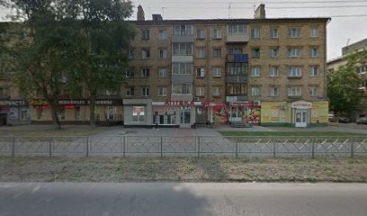 Москвич, магазин автотоваров