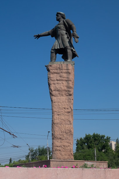 Андрею Дубенскому, Памятник