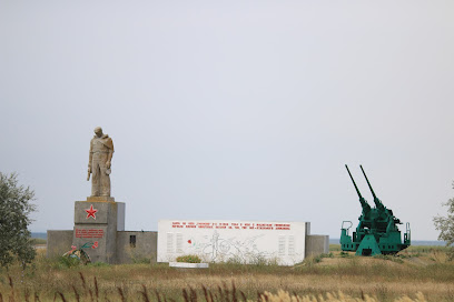 памятник Морякам береговых батарей