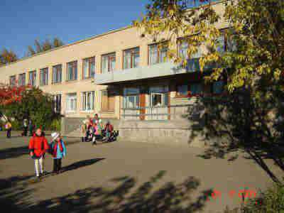 Школа № 11 имени Михаила Каракина