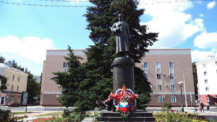 Памятник генералу Апанасенко