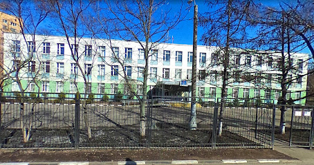 Школа № 1524. Учебное здание по адресу: ул. Гурьянова, д. 15