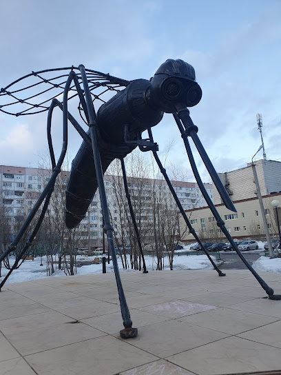 Памятник Комару Нефтянику