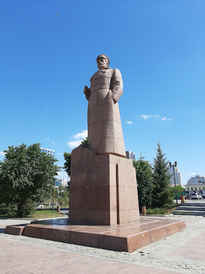 Памятник Малышева