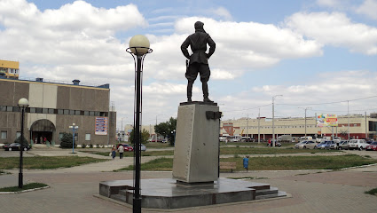 Памятник Александру Покрышкину
