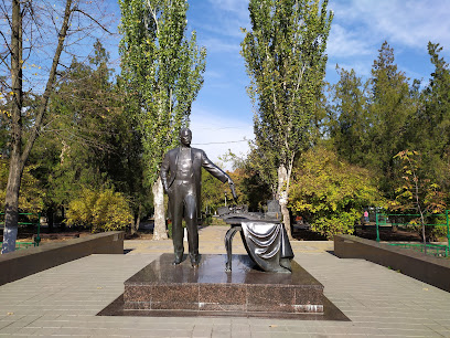 Памятник А. М. Байкову
