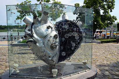 Скульптура "Индустриальное сердце"