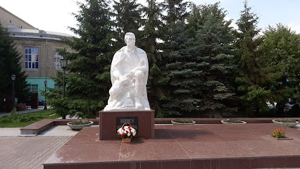 Памятник Борису Богаткову