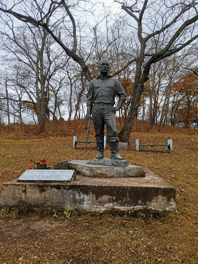 Памятник Янковскому