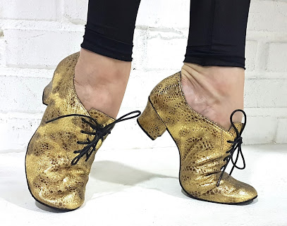 Салон-ателье танцевальной обуви GOLDEN SHOE