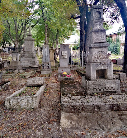 Древнее кладбище 19 века