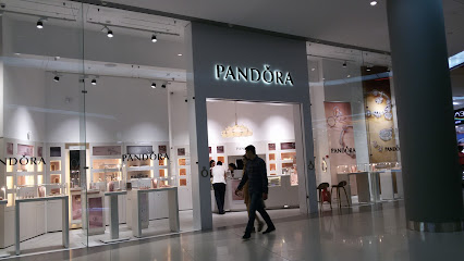 PANDORA, сеть ювелирных магазинов