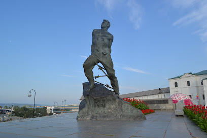 Памятник М. Джалилю