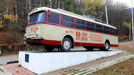 Памятник крымскому троллейбусу