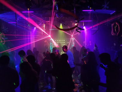 Ночной клуб “Infinity”, Санкт-Петербург: сайт, цены, фото, отзывы