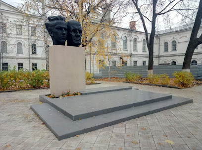 Памятник погибшим студентам и преподавателям НГТУ