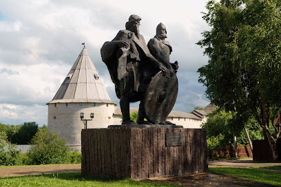 Памятник князьям Рюрику и Олегу