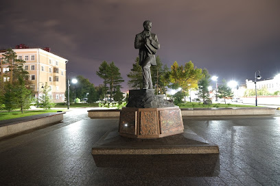 Памятник М.А. Врубелю