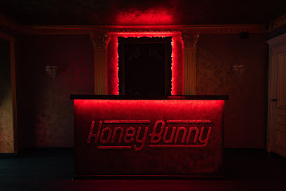 Стриптиз-клуб Honey Bunny