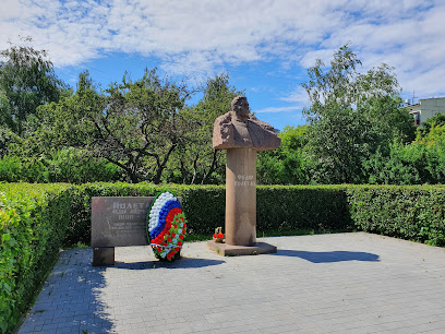 Памятник Ф.А. Полетаеву
